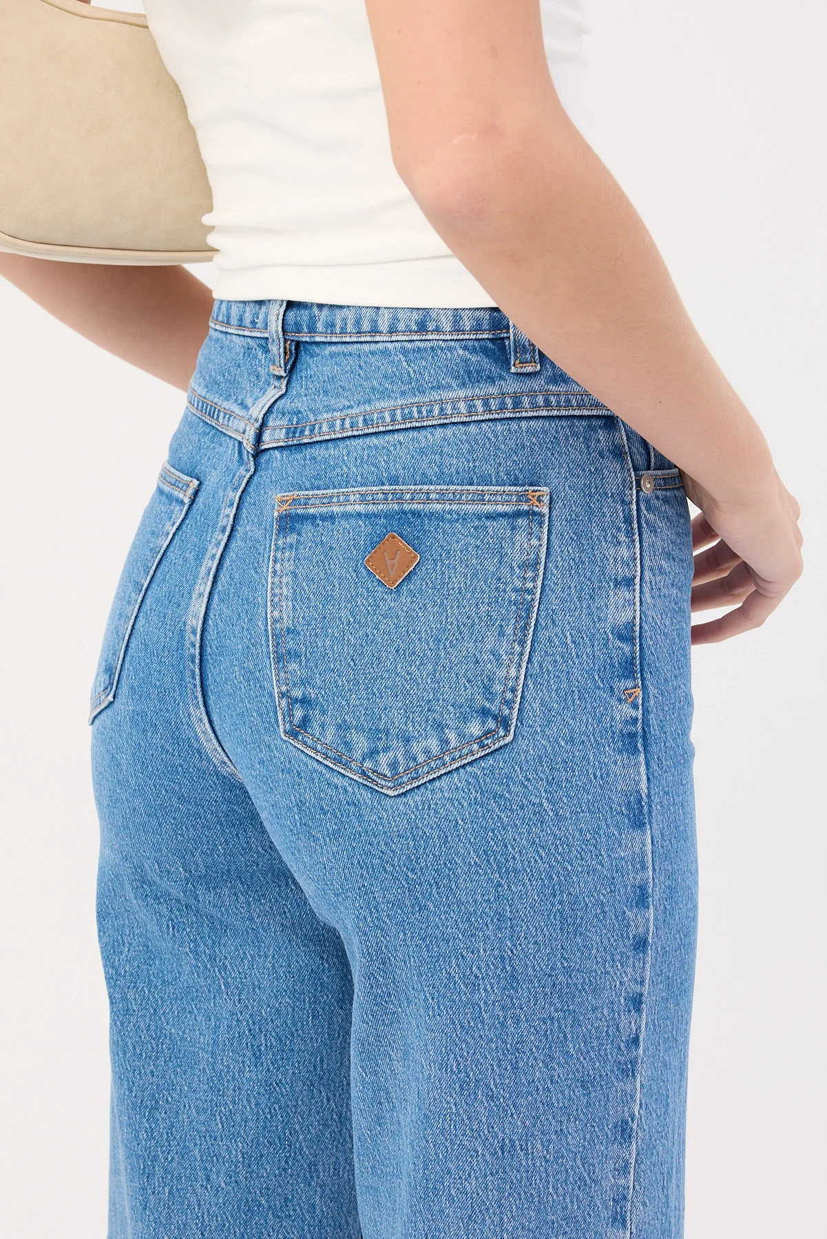 Abrand A 94 High Waisted Wide Jean Debbie - Image 11