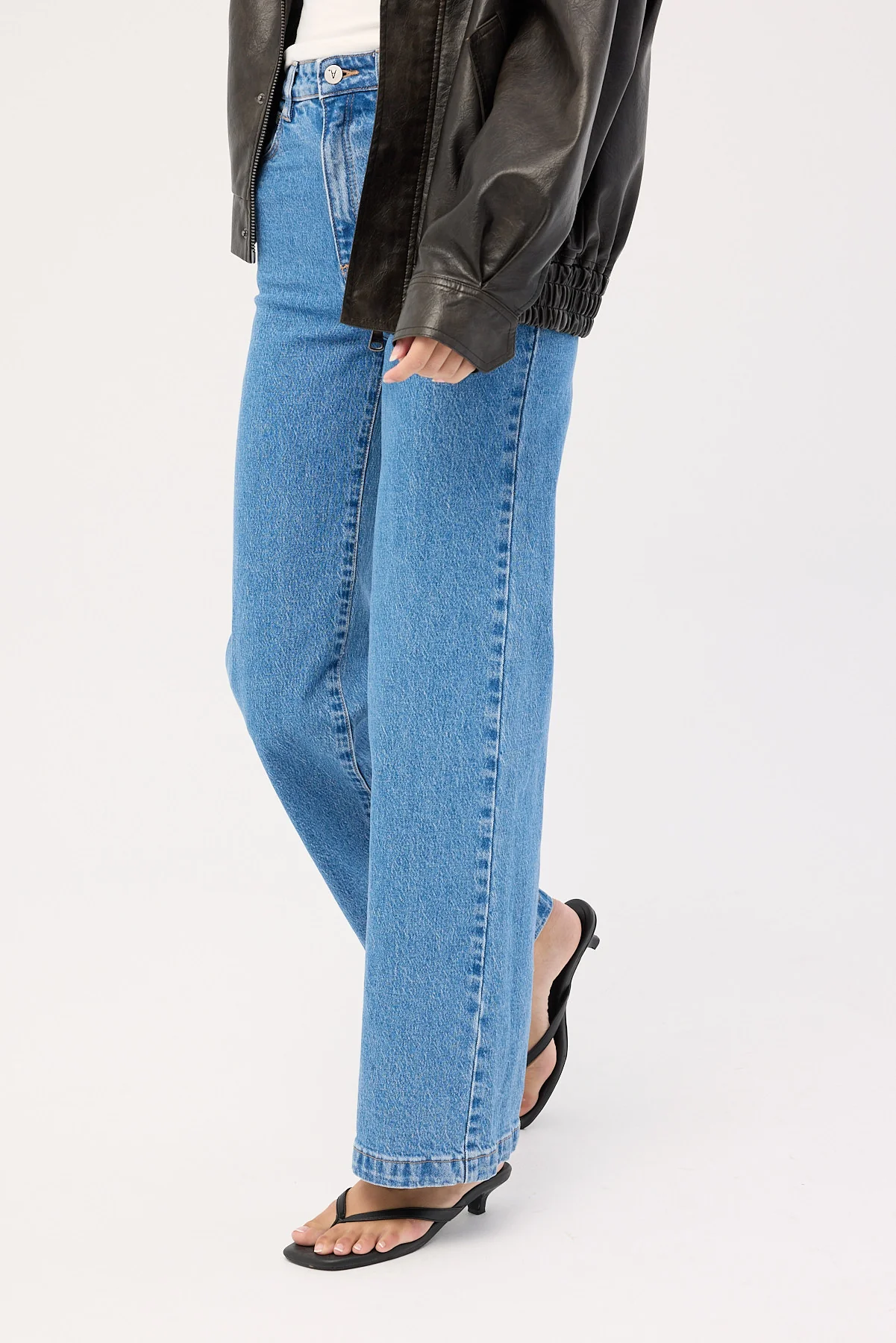 Abrand A 94 High Waisted Wide Jean Debbie - Image 4