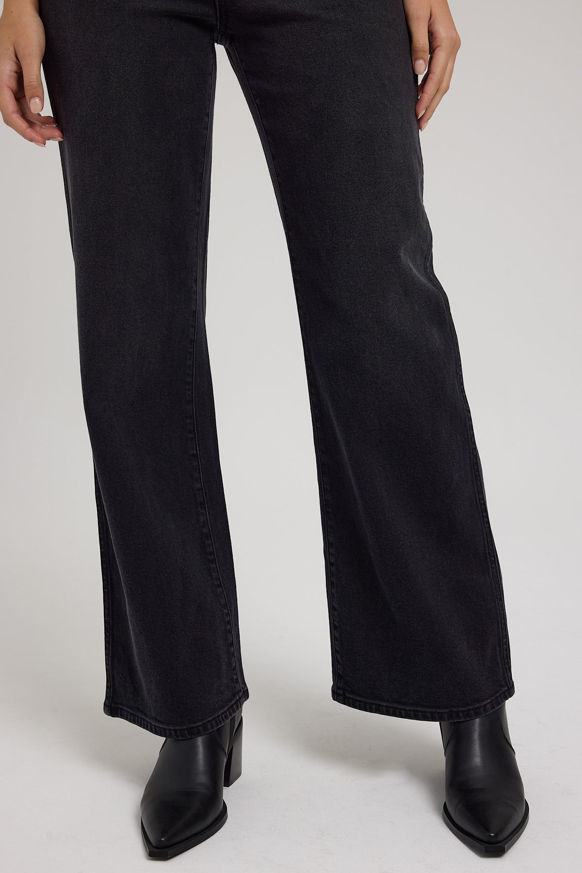 Wrangler Hi Bells Jean After Dark - Image 5